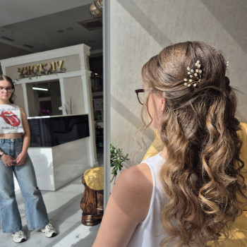 Вечірня зачіска