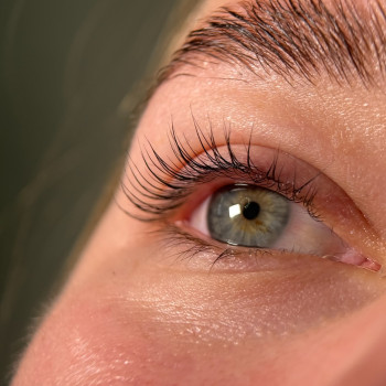 Ламинирование ресниц
                    Лешмейкер Надія Киев