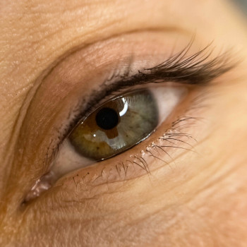 Межресничка
                    Мастер перманентного макияжа Juli Киев