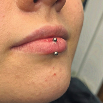 Даунсайз/Апсайз
                    Майстер з пірсингу  Одеса