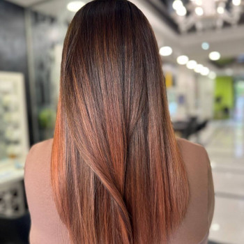 Фарбування з освітленням, шатуш
                    Салон красоты Fargo Киев