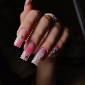 Маникюр с рисунком розовый на длинные ногти, фото - Мастер маникюра Ксена Лепетченко