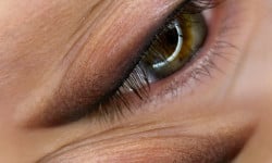 Перманентный макияж татуаж стрелочки с растушевкой и классические Салон красоты Mona Lisa Полтава