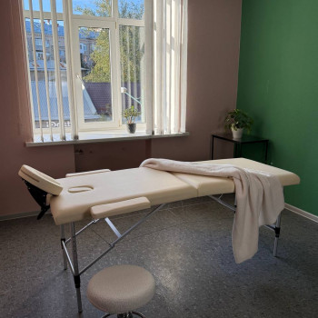 Робочі місця для бровіста, татуажу, нарощування