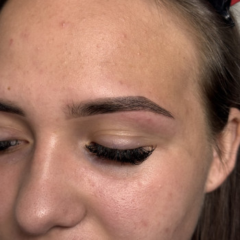 Оформлення брів
                    Майстер перманентного макіяжу Інна Бориспіль