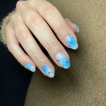 маникюр омбре, голубой маникюр, маникюр с точками