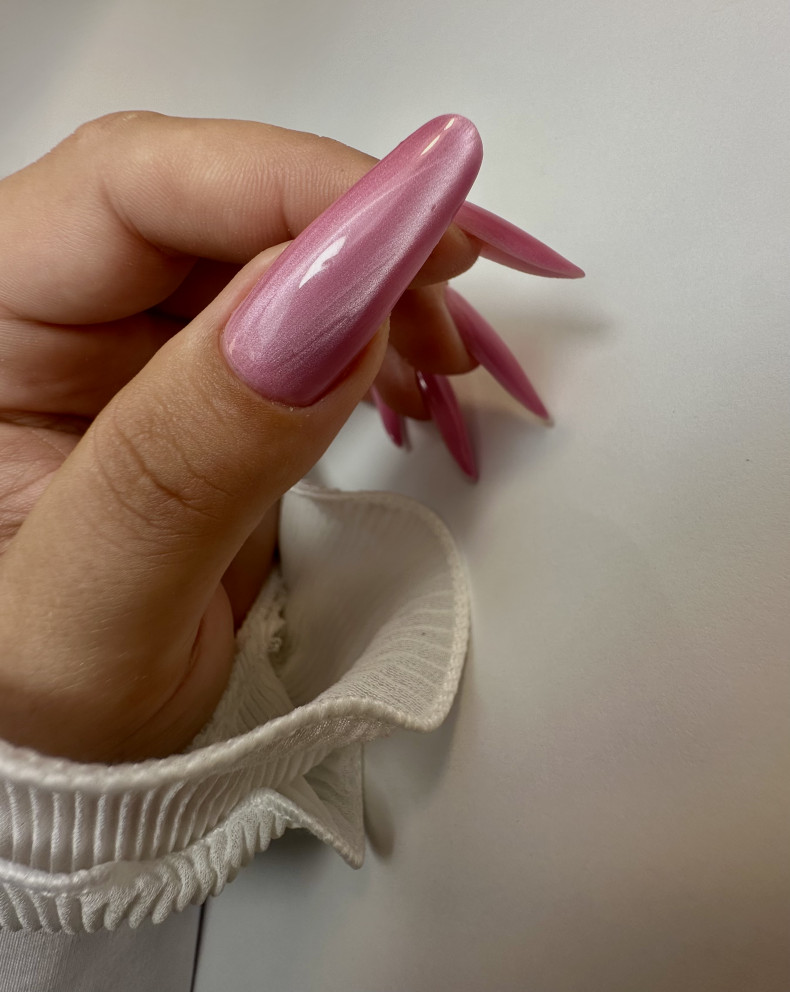 Рожевий манікюр на довгі нігті, фото - Майстер манікюру Анна Верхівська