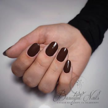 Покриття гель-лаком, апаратний манікюр, без дизайну