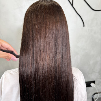 Кератин/Ботокс
                    Трихолог  Київ