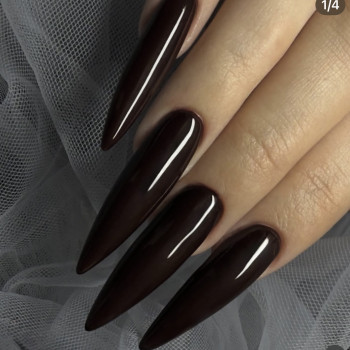 Черный маникюр стилет, фото - Мастер маникюра Вита