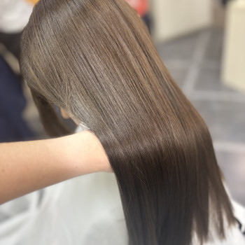 Стрижка та тонування