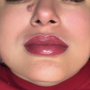 ПЕРМАНЕНТ губ акварель/помада
                    Мастер перманентного макияжа Александра Кривой Рог