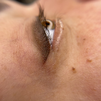 Стрілочка з розташуванням