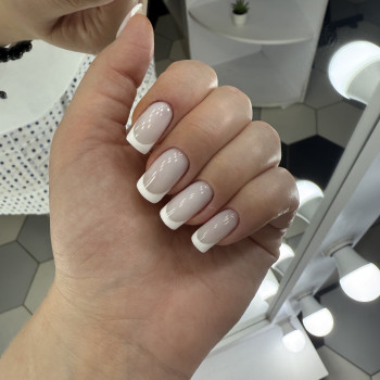 Манікюр
                    Салон краси Beauty Space Львів