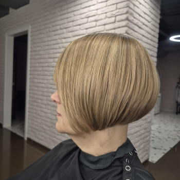 стрижка боб