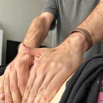 Непрямий масаж живота