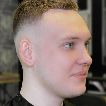 чоловіча стрижка