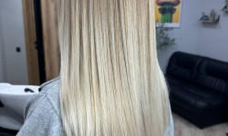 Фарбування волосся технікою Airtouch Салон красоты Fargo Киев