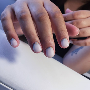 Дизайн нігтів
                    Майстер манікюру Мария Київ