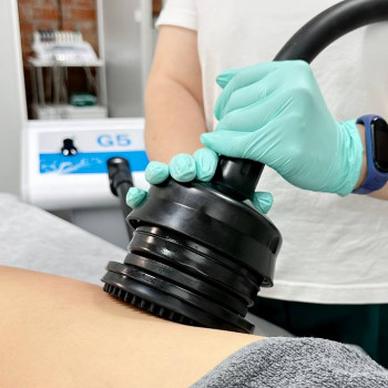 Вібромасаж
                    Масажний салон Студия аппаратних массажей Studio 18 Дніпро