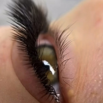 Нарощування вій 
2:00| топ-майстер Марина