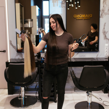 Нарощення волосся
                    Салон красоты Diamond Beauty Studio Львов