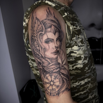 Тату Валькірія 
4500 грн 
Час 4 год