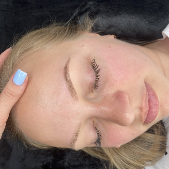 Ніжний заживший перманент брів після 1 сеансу