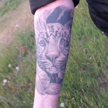 Татуировки любой сложности. Перекрытие шрамов. Перекрытие/ обновление старой тату
                    Тату мастер Александр Викторович Запорожье