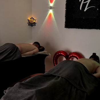 Парний масаж