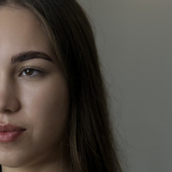 Ламинирование-окрашивание бровей
                    Бровист  Николаев