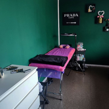 Аренда кушетки
                    Салон красоты ЕСКіЗ Днепр