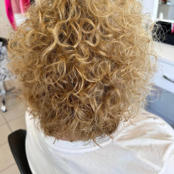 Біозавивка на блонд-це можливо