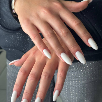 Манікюр зі зняттям та покриттям
                    Салон красоты Fargo Киев