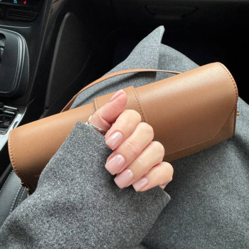 Манікюр зі зняттям та покриттям
                    Салон красоты Fargo Киев