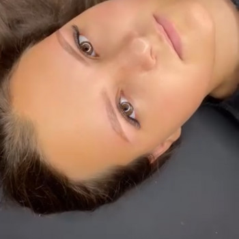 Нарощування вій
                    Майстер перманентного макіяжу Лина Кременчук