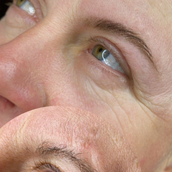 Оформлення та корекція брів
                    Майстер перманентного макіяжу Лина Кременчук