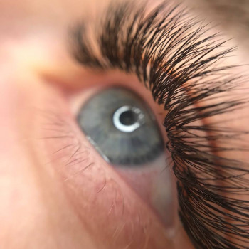 наращивание ресниц