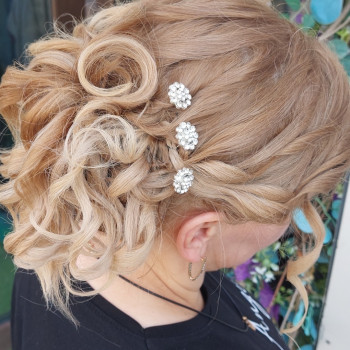  #укладанняволосся #вечірнізачіска #укладка