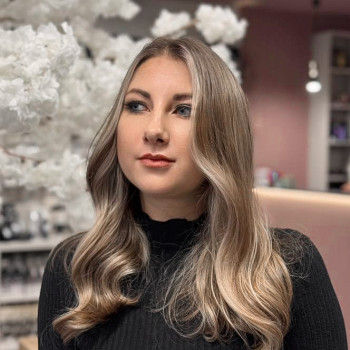  #голівудськаволна #накрутка #афрокучері #макіяжденний #смокі #вечірніймейк