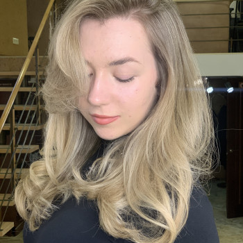 Air touch
                    Парикмахер-колорист Алена Киев