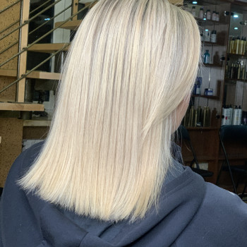 Air touch
                    Парикмахер-колорист Алена Киев