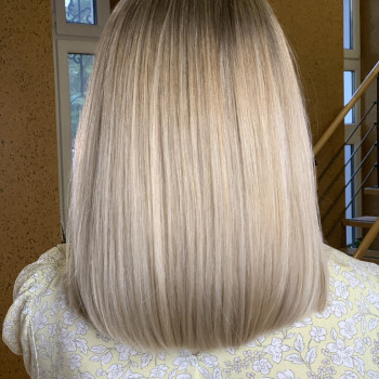 Air touch
                    Парикмахер-колорист Алена Киев