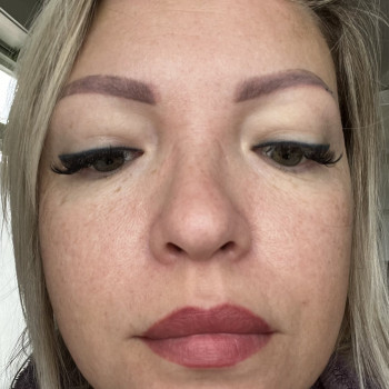 Загоєний перманент губ