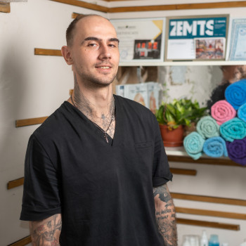 Майстер Іван з медичною освітою досвід 11 років #масаж  #реабілітація та  #манальнатерапія