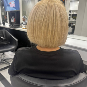 Стрижка жіноча
                    Салон красоты Fargo Киев