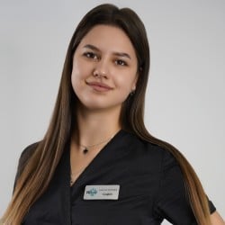 Софія (досвіт роботи 5 років) майстер манікюру/педикюру