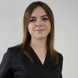 Ліза ( досвід роботи 3 роки)