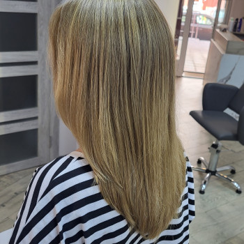 Стрижка
                    Салон красоты  Киев