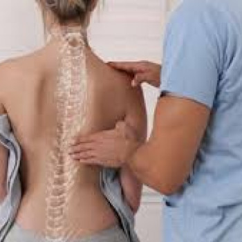 Масаж при сколіозі 1 ступеня
                    Мануальный терапевт Олег Киев